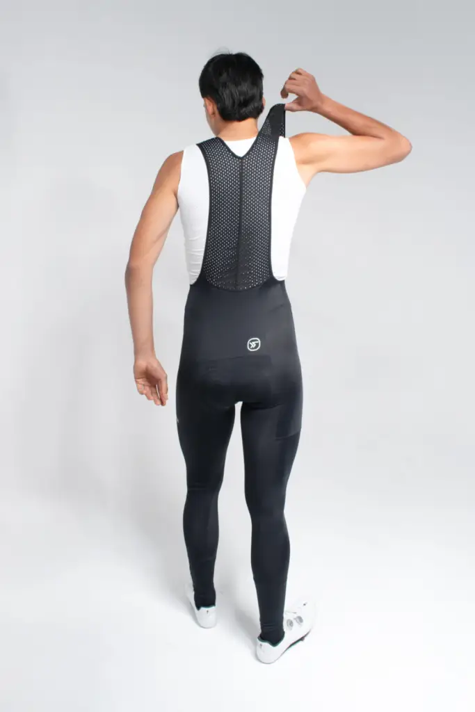 3. LICRA DE CICLISMO PLUS LARGA NEGRA – CAPOTE – HOMBRE