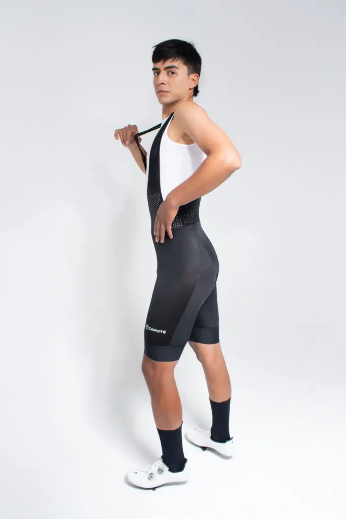 4 – LICRA DE CICLISMO LIGHT CORTA NEGRA – HOMBRE