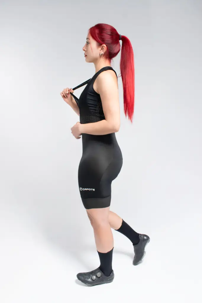 5 – LICRA DE CICLISMO LIGHT CORTA NEGRA – MUJER