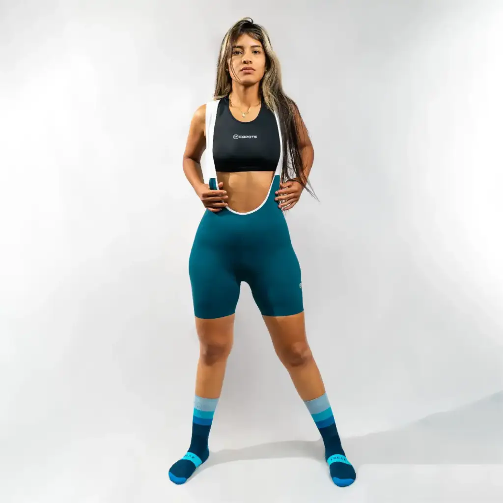 5.-UNIFORME-DE-CICLISMO-BIB-SHORST-TEAL-MUJER-PANTALONETA-DE-CICLISMO-TEAL-CAPOTE-LICRA-DE-CICLISMO-FRENTE-CAPOTE-jpg