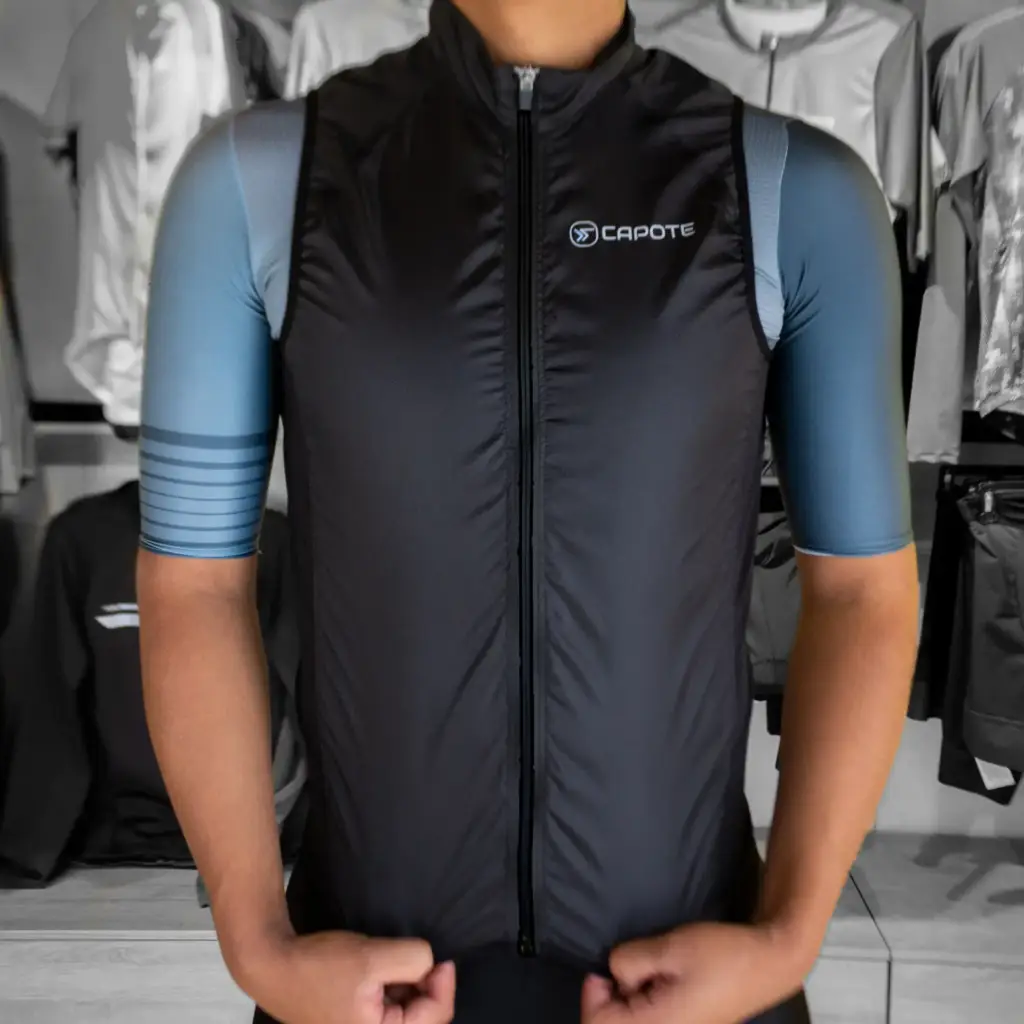 Chalero-Rompevientos-De-Ciclismo-Negro-Frente