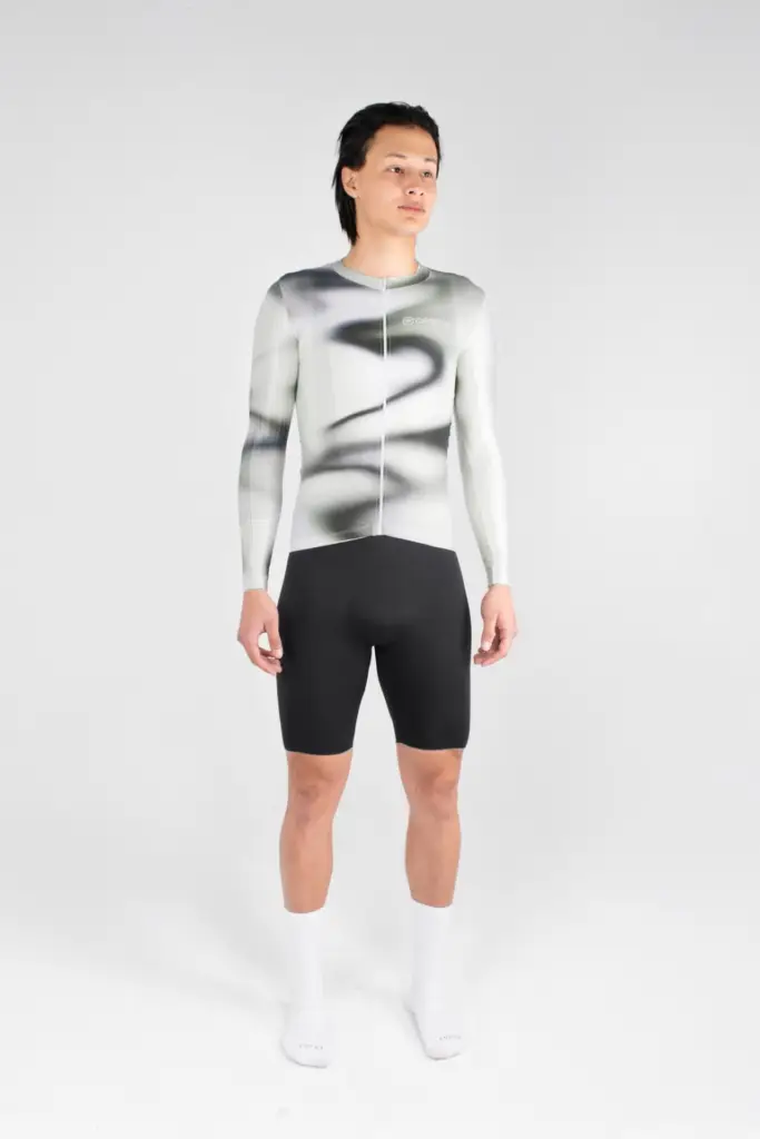 1. JERSEY DE CICLISMO NEBULA PHANTOM – CAPOTE – MANGA LARGA – HOMBRE – FRENTE