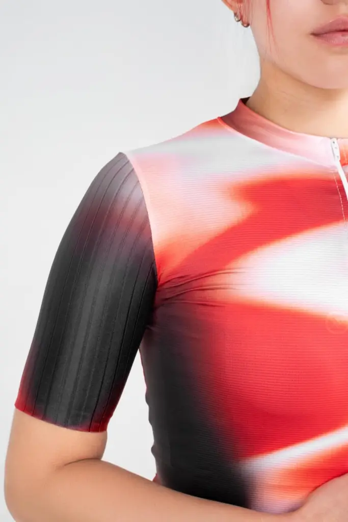 2. JERSEY DE CICLISMO NEBULA INFERNO – CAPOTE – MANGA LARGA – MUJER – FRENTE