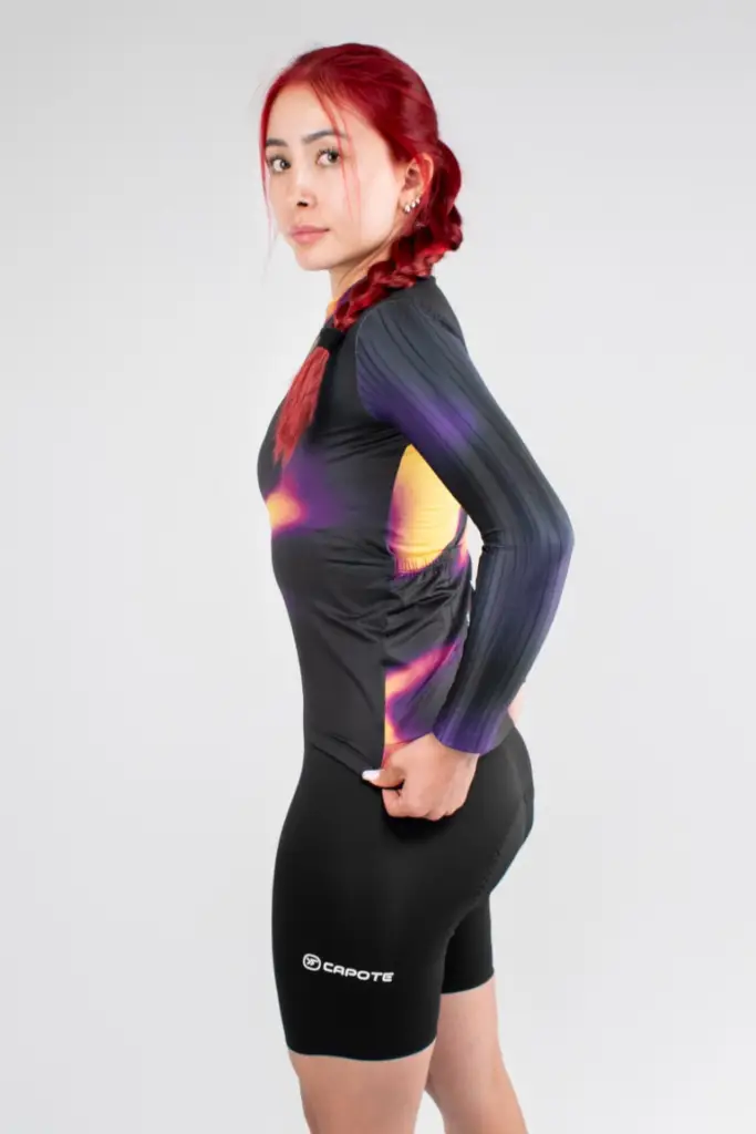 5. JERSEY DE CICLISMO NEBULA ECLIPSE – CAPOTE – MANGA LARGA – MUJER – ESPALDA