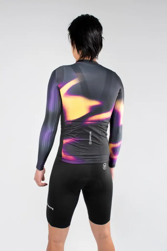 6. JERSEY DE CICLISMO NEBULA ECLIPSE – CAPOTE – MANGA LARGA – HOMBRE – ESPALDA