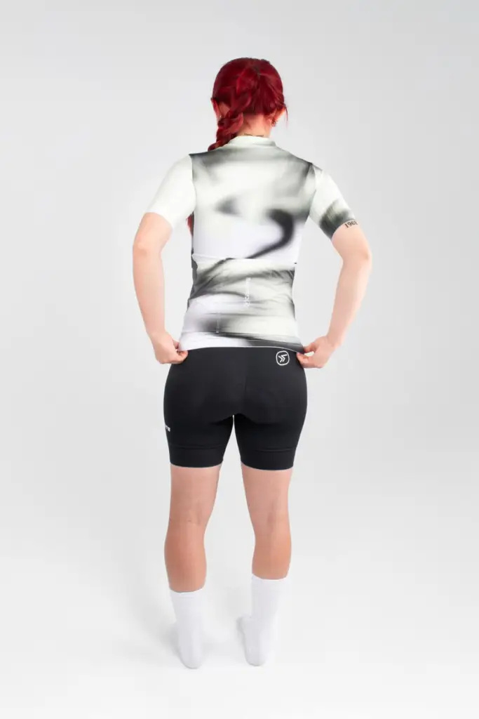 6. JERSEY DE CICLISMO NEBULA PHANTOM – CAPOTE – MANGA CORTA – MUJER – ESPALDA