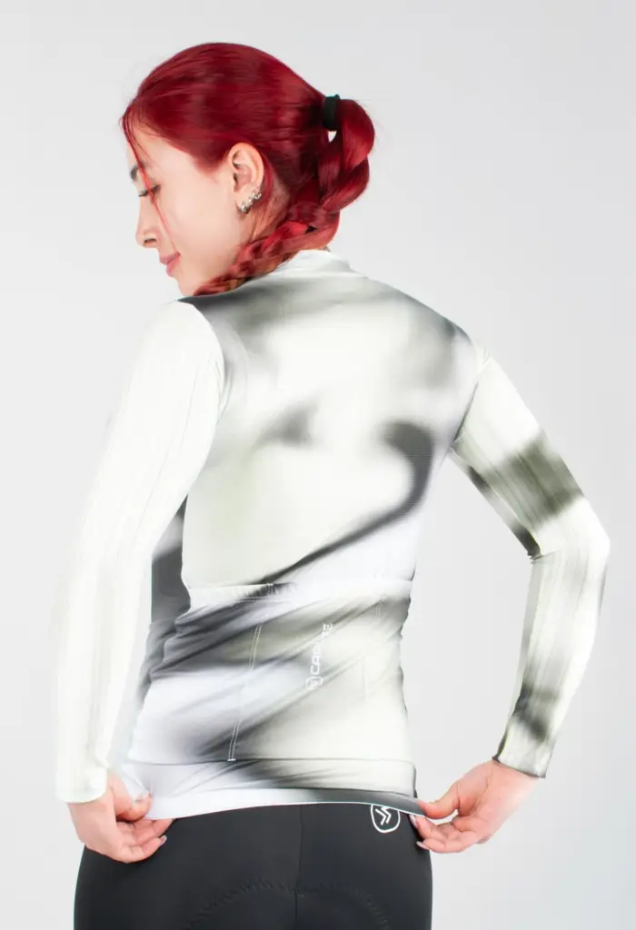 6. JERSEY DE CICLISMO NEBULA PHANTOM – CAPOTE – MANGA LARGA – MUJER – ESPALDA