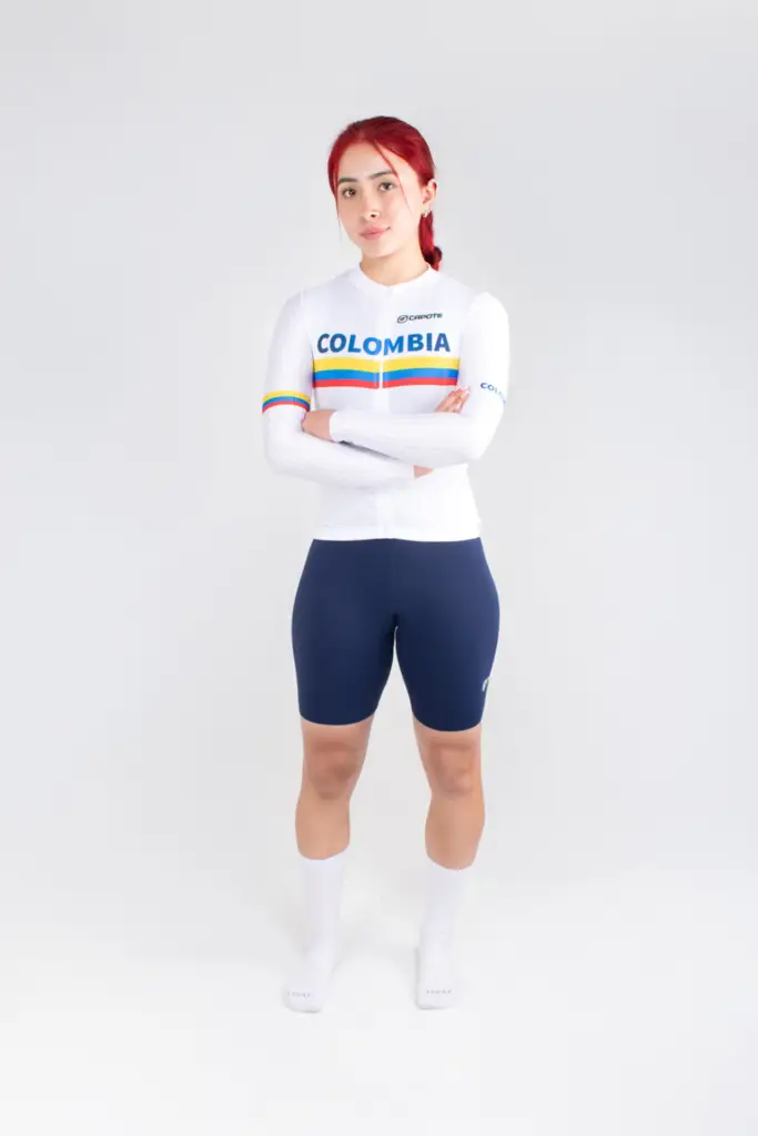 1. JERSEY DE CICLISMO COLOMBIA – CAPOTE – MANGA LARGA – MUJER – FRENTE